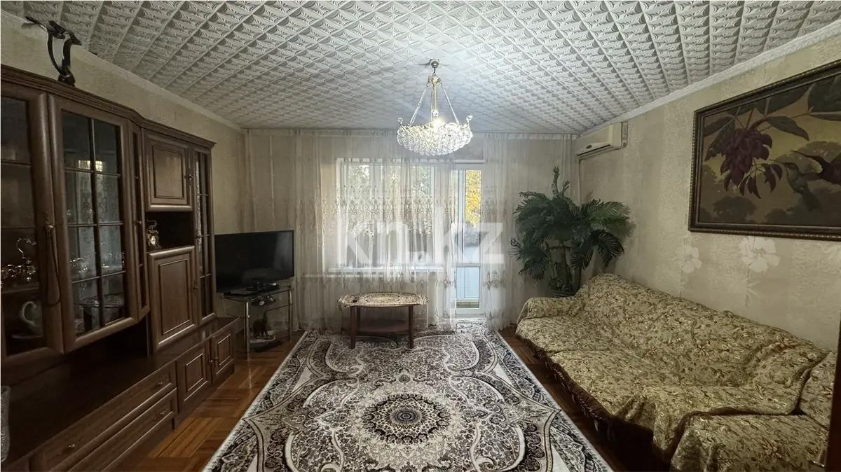 Продажа 4-комнатной квартиры, 79 м², ул. Дюсембекова, дом  67 в Караганде