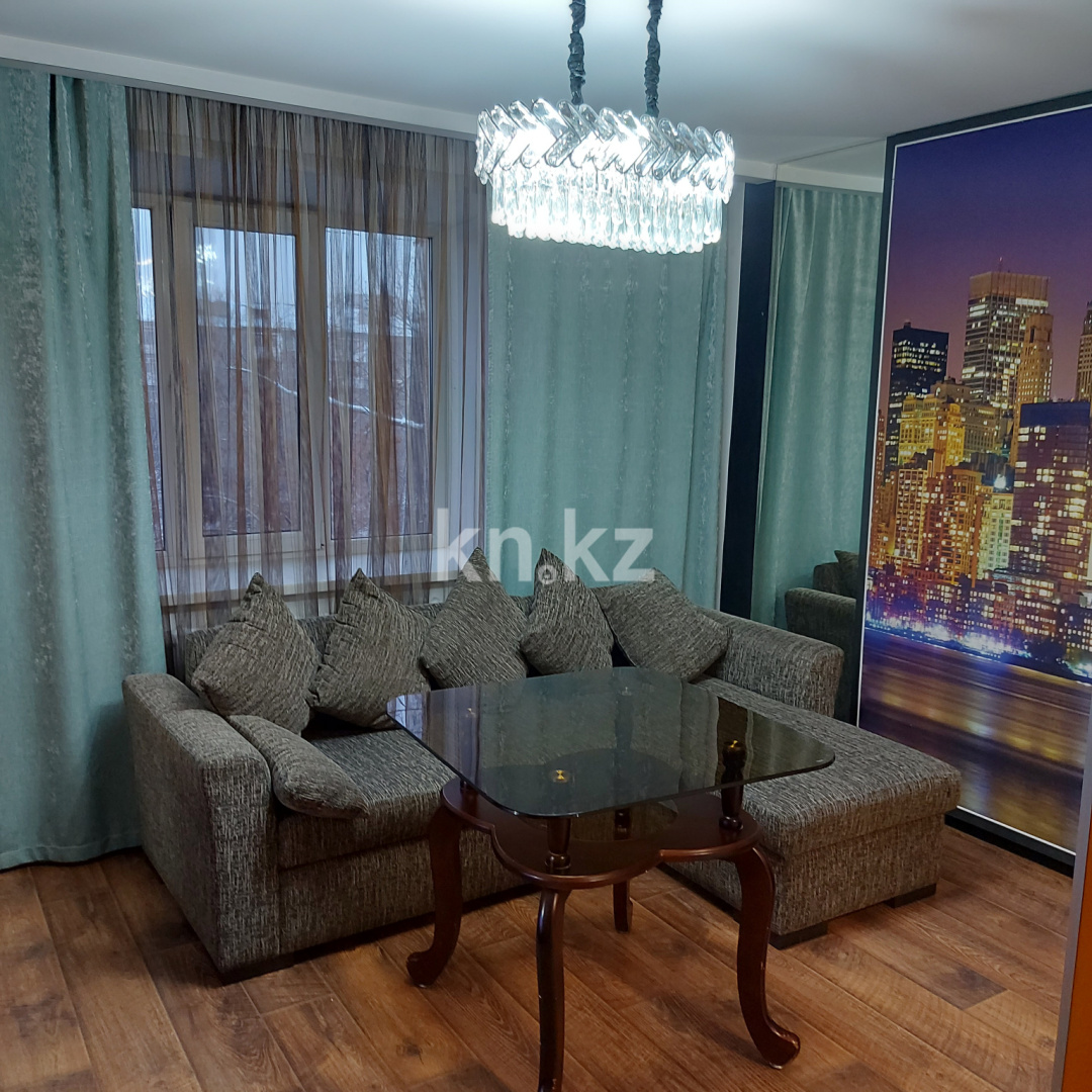 Аренда 2-комнатной квартиры посуточно, 48 м², Бухар Жырау, дом  56/2 в Караганде - фото 3