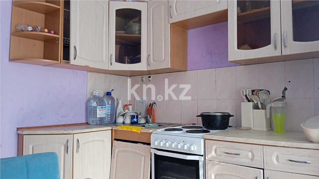 Продажа 3-комнатной квартиры, 63 м², мкр-н Голубые Пруды, дом  12 в Караганде - фото 16