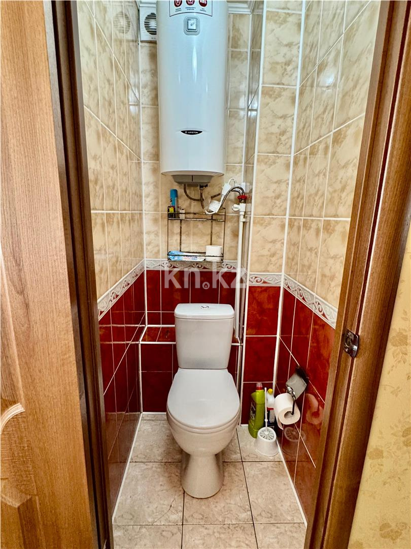 Продажа 3-комнатной квартиры, 63 м², мкр. Голубые Пруды в Караганде - фото 7