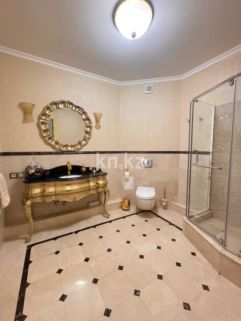 Продажа 5-комнатной квартиры, 206.5 м² в Астане - фото 5
