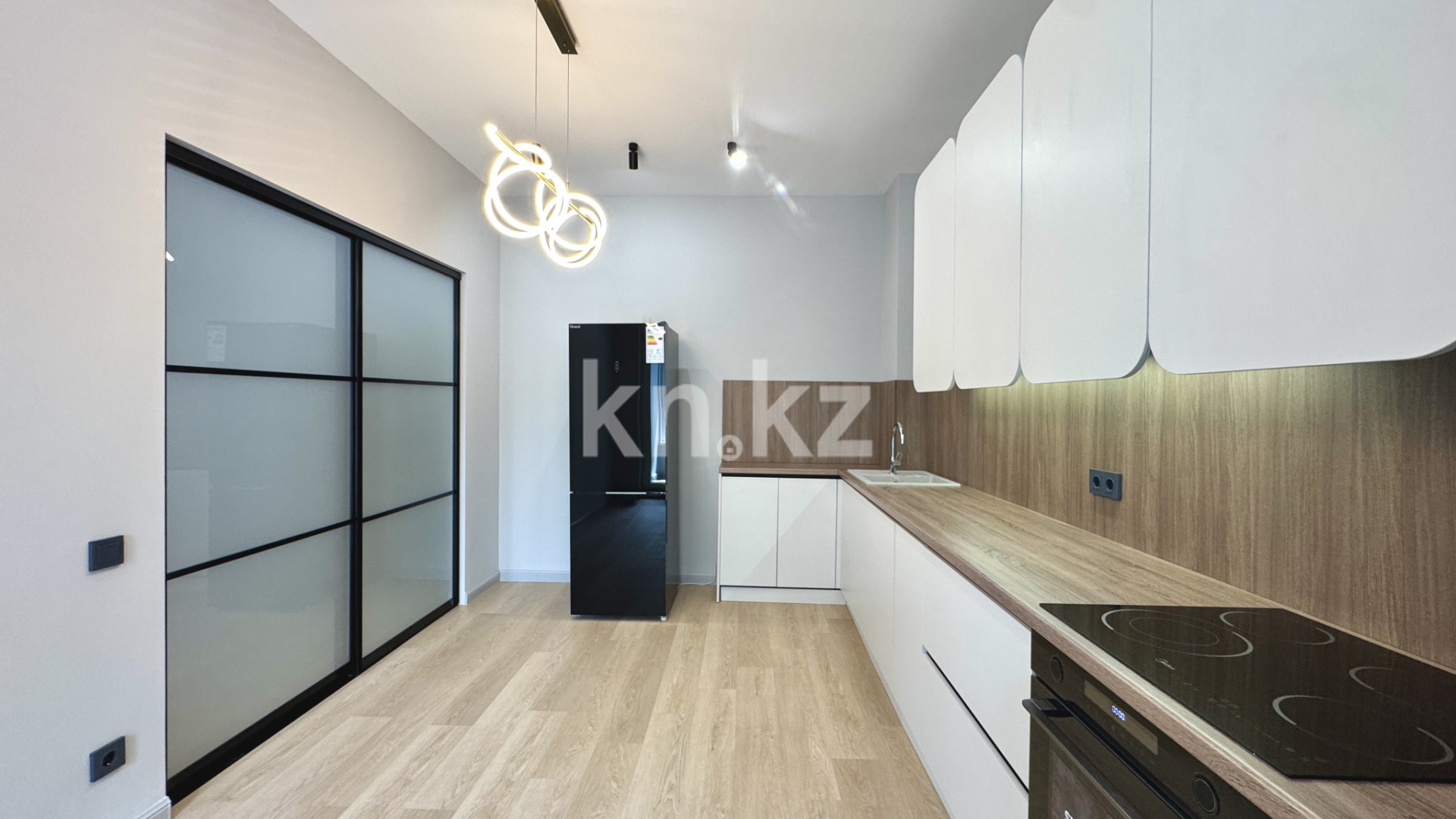 Продажа 2-комнатной квартиры, 72.5 м², Сейфуллина в Алматы - фото 8