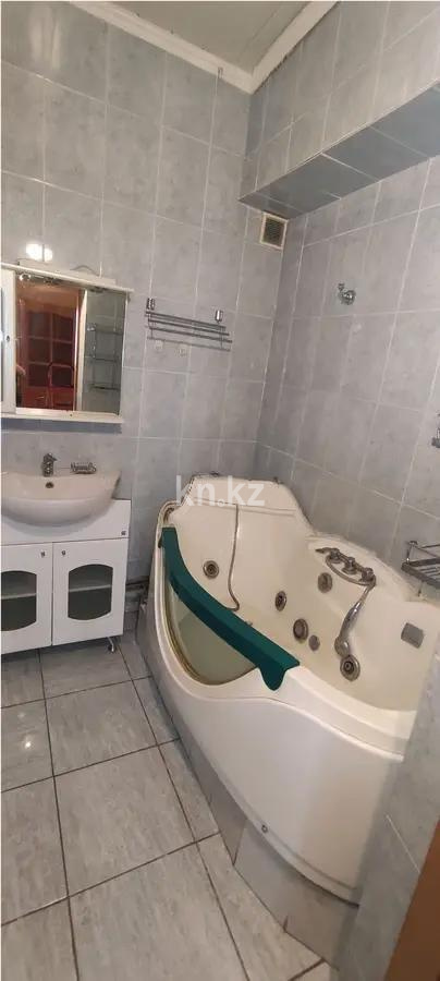 Продажа 3-комнатной квартиры, 89.8 м², ул. Бузурбаева, дом  23 в Алматы - фото 5