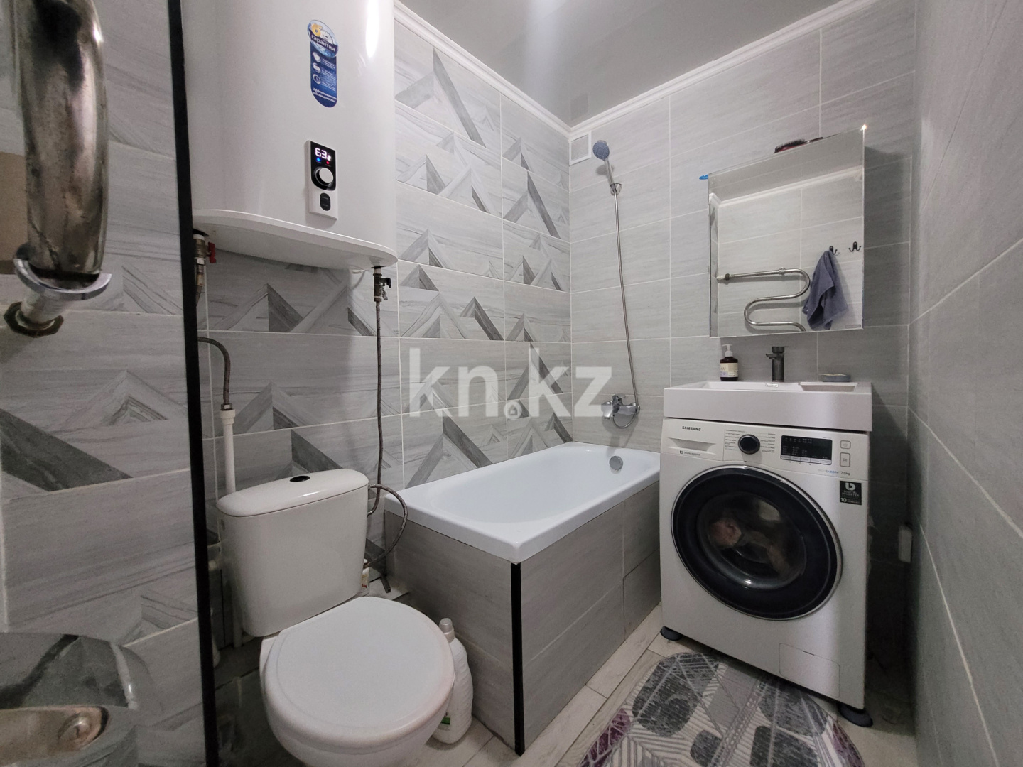 Продажа 3-комнатной квартиры, 70 м², ул. Сатыбалдина, дом  10 в Караганде - фото 17