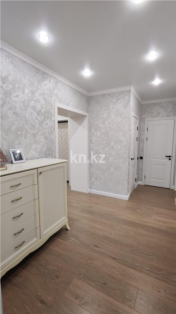 Продажа 4-комнатной квартиры, 115 м², ул. Букетова в Караганде - фото 26