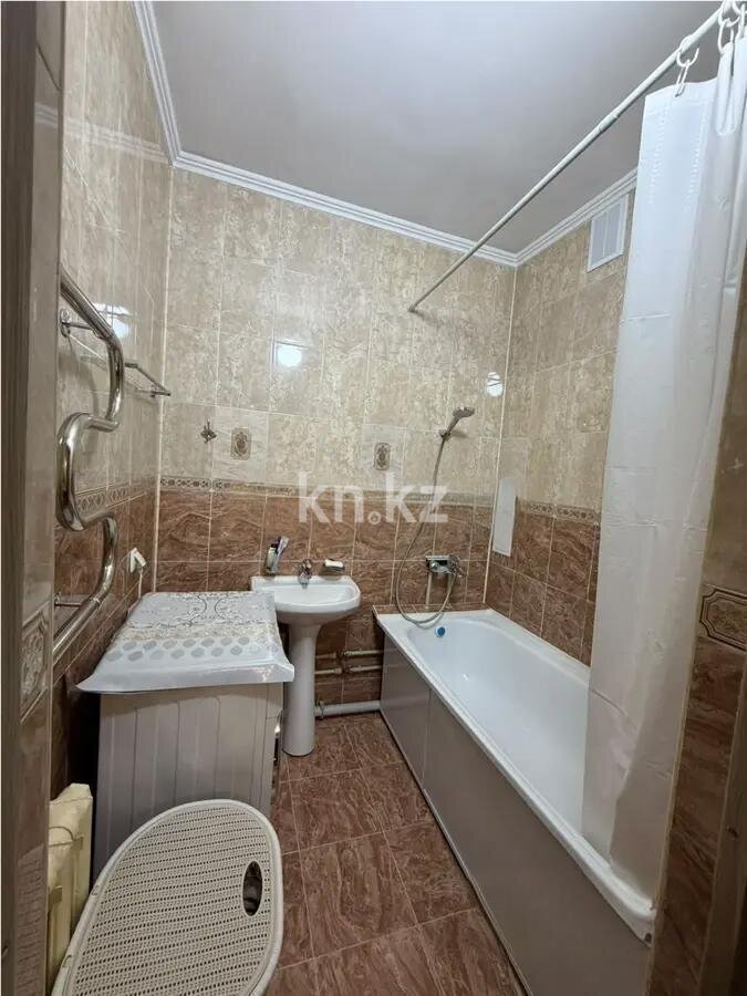 Продажа 3-комнатной квартиры, 75.6 м² в Алматы - фото 5