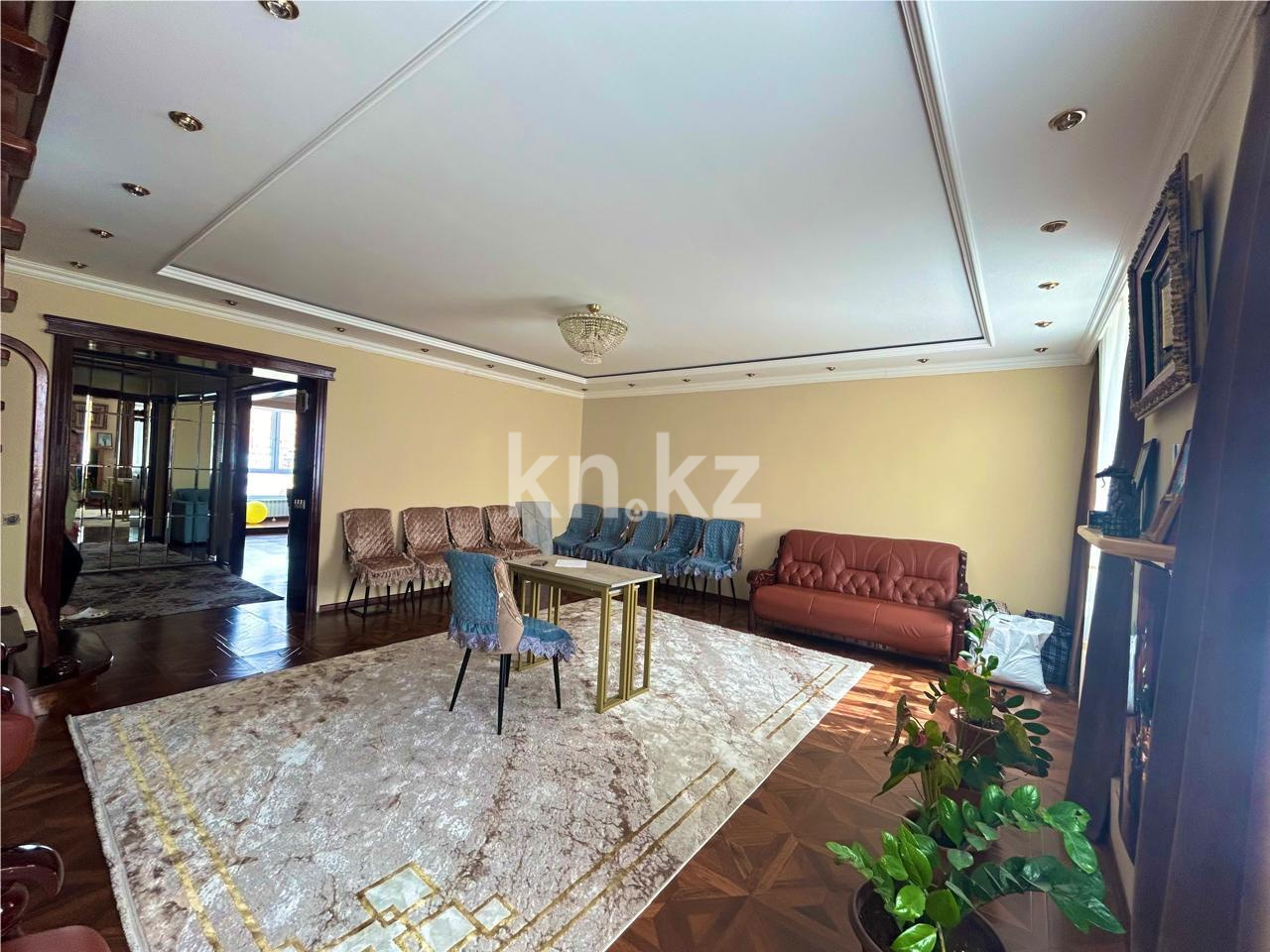 Продажа 4-комнатной квартиры, 148 м², ул. Бараева в Астане - фото 3