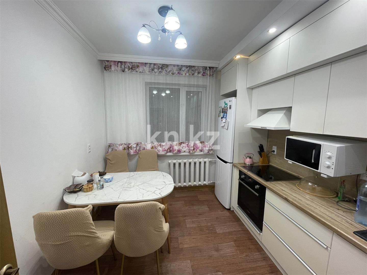 Продажа 4-комнатной квартиры, 77 м², мкр-н Степной-4 в Караганде - фото 9