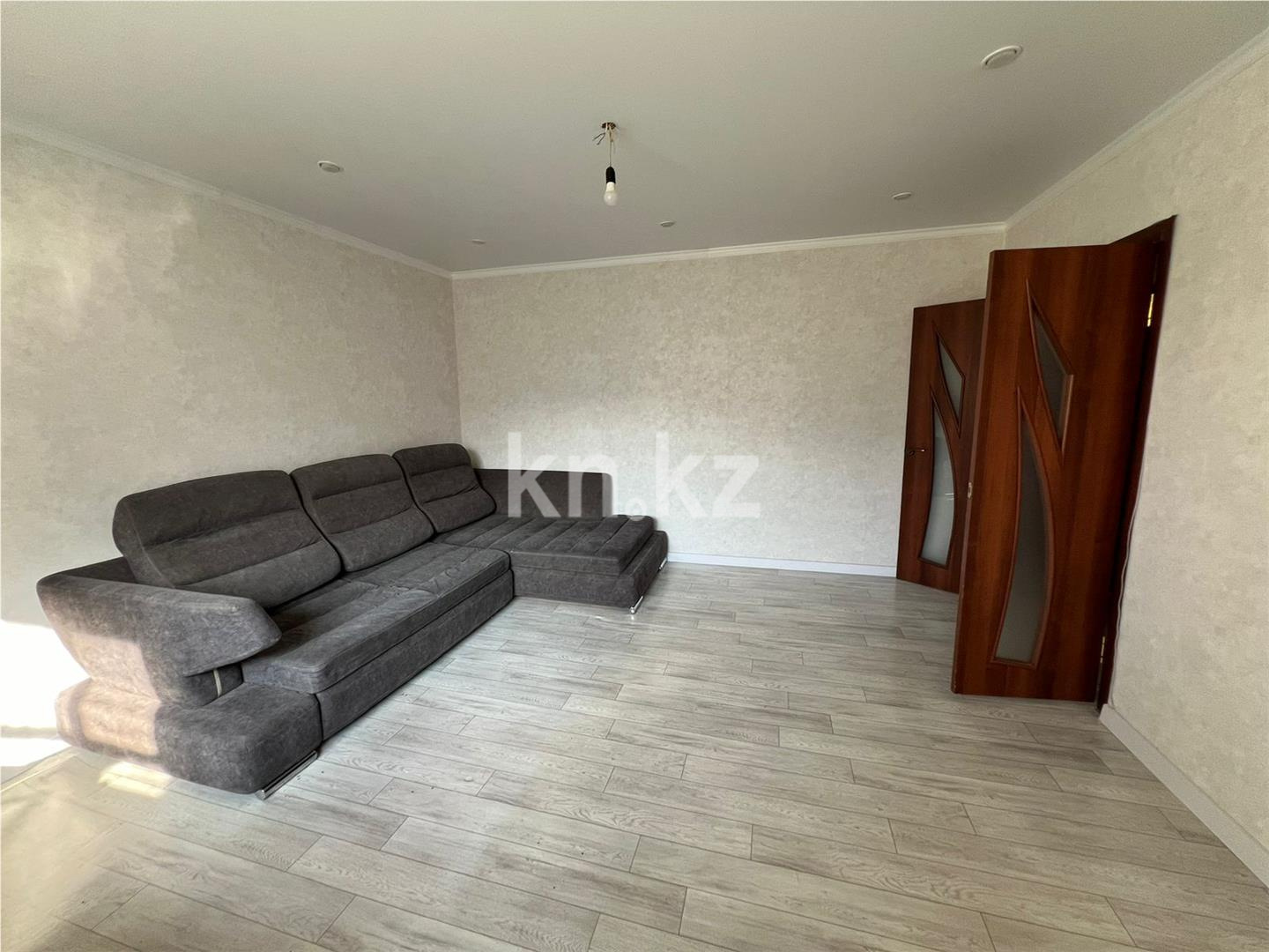 Продажа 2-комнатной квартиры, 52 м², мкр-н Степной-1, дом  6/41 в Караганде - фото 2