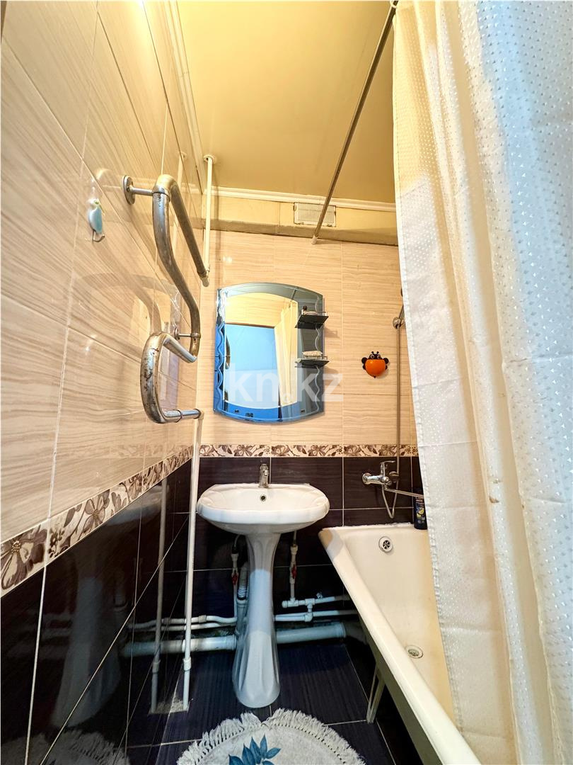 Продажа 2-комнатной квартиры, 48 м², мкр-н 16, дом  17 в Караганде - фото 5