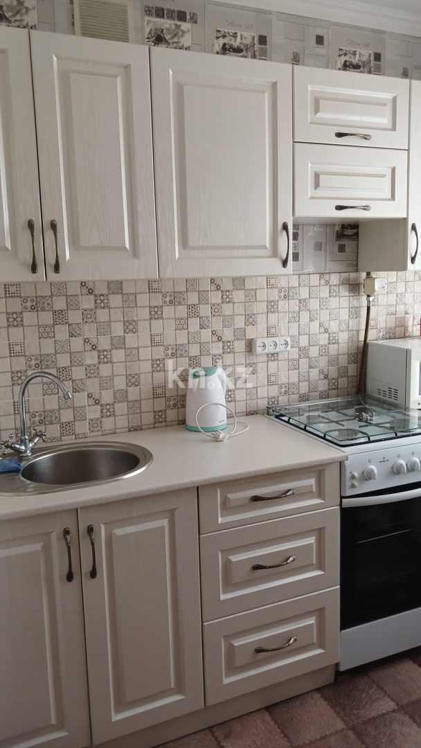 Аренда 2-комнатной квартиры, 45 м², ул. Ермекова, дом  37 в Караганде - фото 7