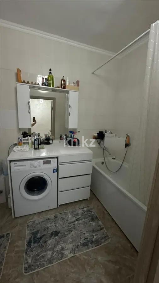 Продажа 2-комнатной квартиры, 70.4 м² в Алматы - фото 4