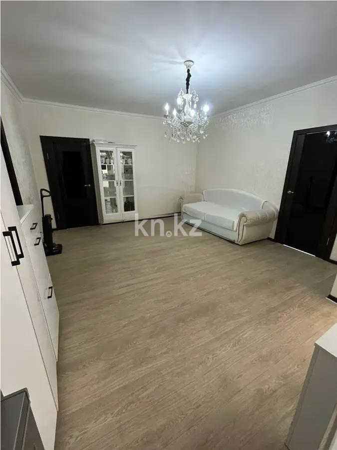 Продажа 3-комнатной квартиры, 61 м², пр. Шахтеров, дом  70 в Караганде - фото 2