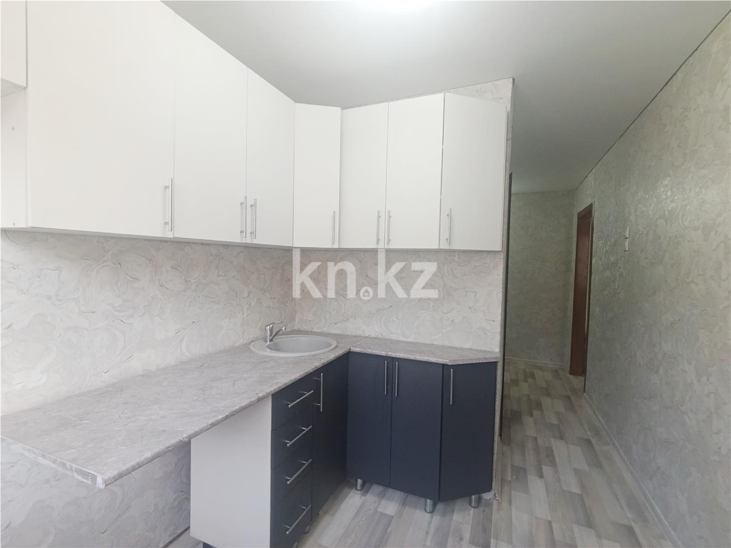 Продажа 2-комнатной квартиры, 45 м², 23 мкр., дом  17 в Караганде - фото 3