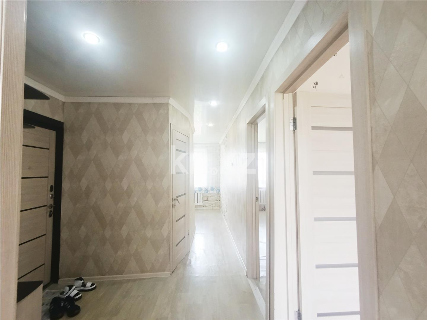 Продажа 3-комнатной квартиры, 62 м², мкр-н 23 в Караганде - фото 11