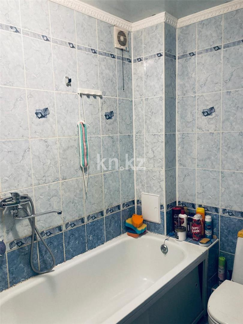 Продажа 3-комнатной квартиры, 74 м², ул. Гапеева в Караганде - фото 12