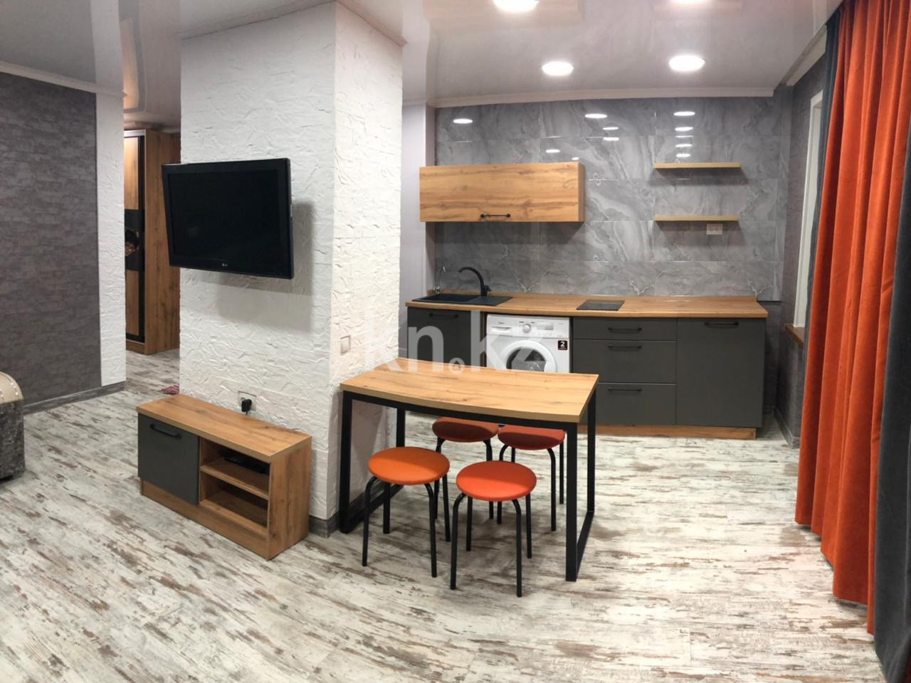 Аренда 3-комнатной квартиры посуточно, 77 м², ул. Набережная Славского, дом  48 в Усть-Каменогорске - фото 25