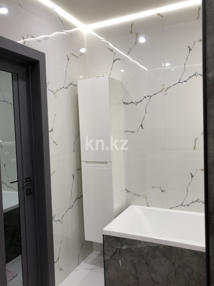 Продажа 3-комнатной квартиры, 93 м² в Караганде - фото 17