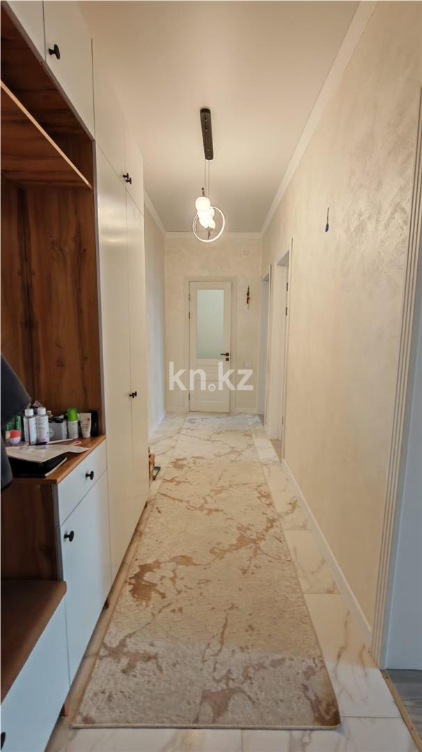 Продажа 3-комнатной квартиры, 59 м², ул. Муканова в Караганде - фото 8