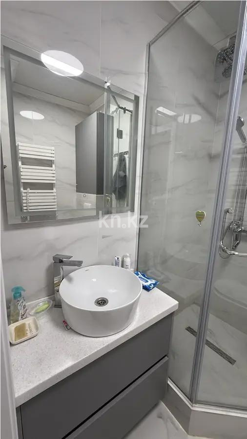 Продажа 2-комнатной квартиры, 65.9 м², мкр-н Самал-2, дом  52 в Алматы - фото 5