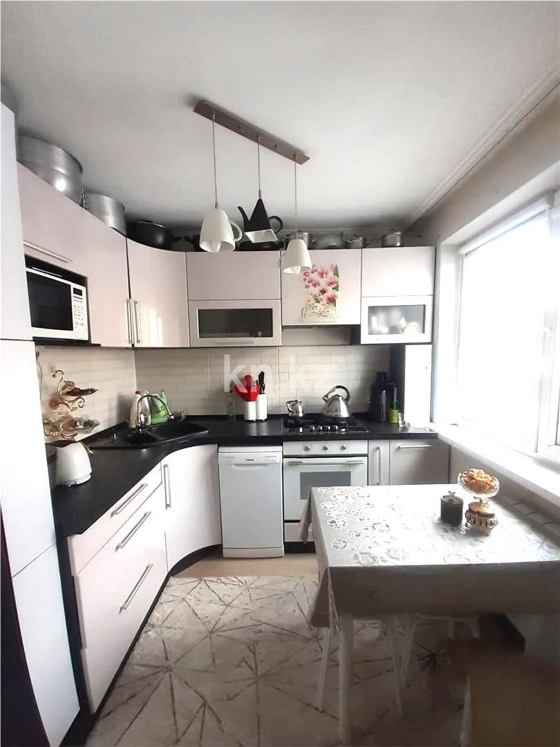 Продажа 3-комнатной квартиры, 64 м², пр. Республики в Караганде - фото 5