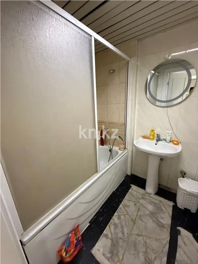 Продажа 1-комнатной квартиры, 45 м², мкр-н Аккент, дом  33 в Алматы - фото 3