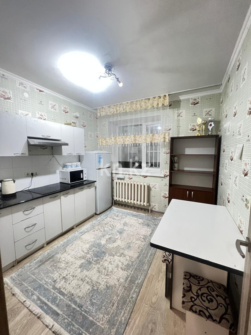 Аренда 1-комнатной квартиры, 40 м² в Астане