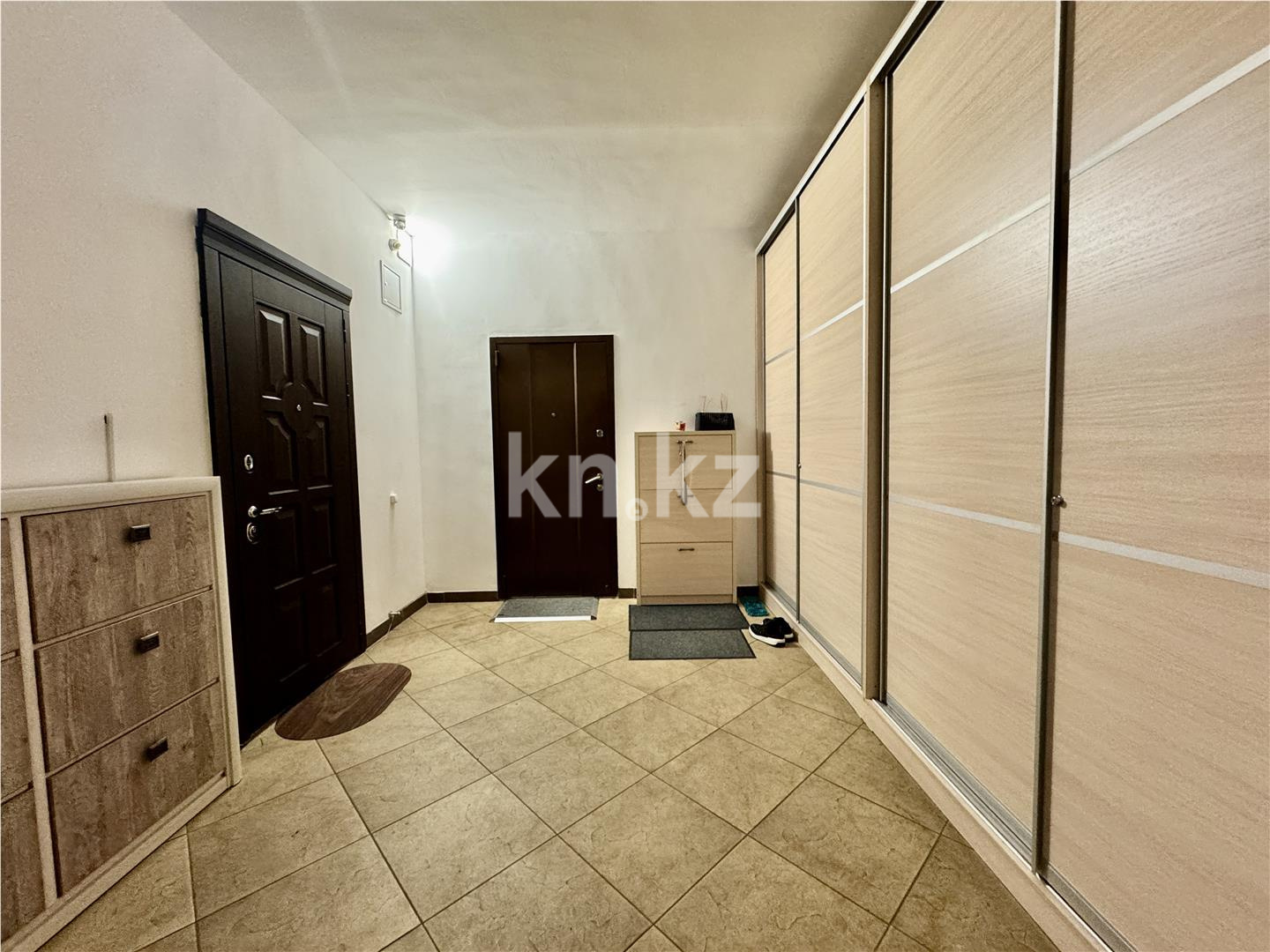 Продажа 3-комнатной квартиры, 160 м², ул. Аманжолова, дом  41 в Караганде - фото 43