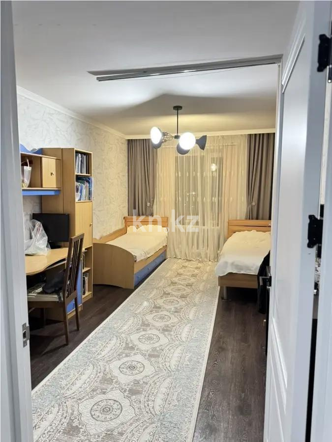 Продажа 4-комнатной квартиры, 83 м², мкр. 8-й мкр., дом  96 в Темиртау - фото 3