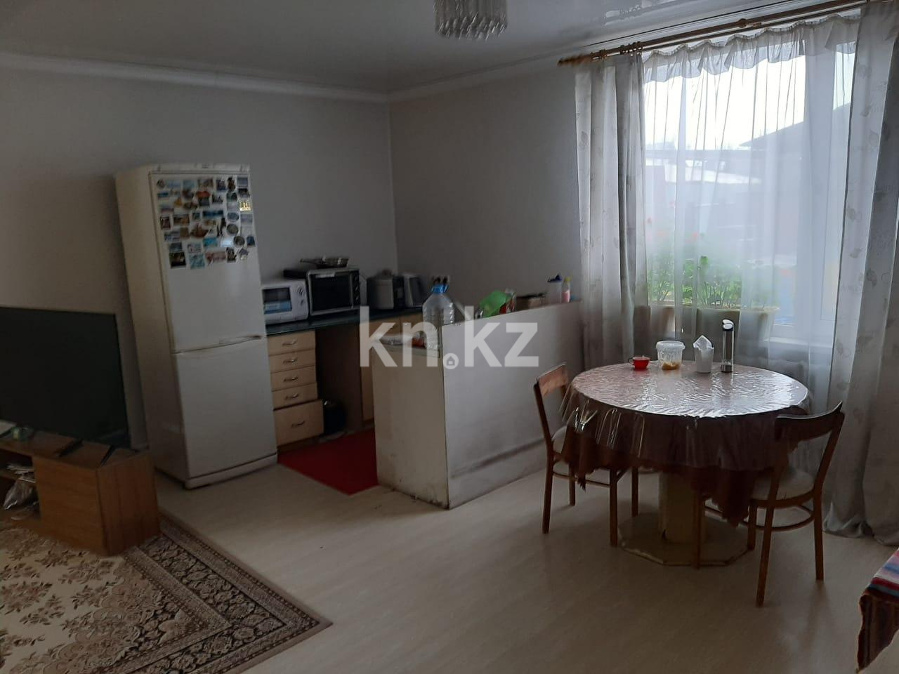 Продажа 5-комнатного дома, 102 м², Молодежная в Алматинской области