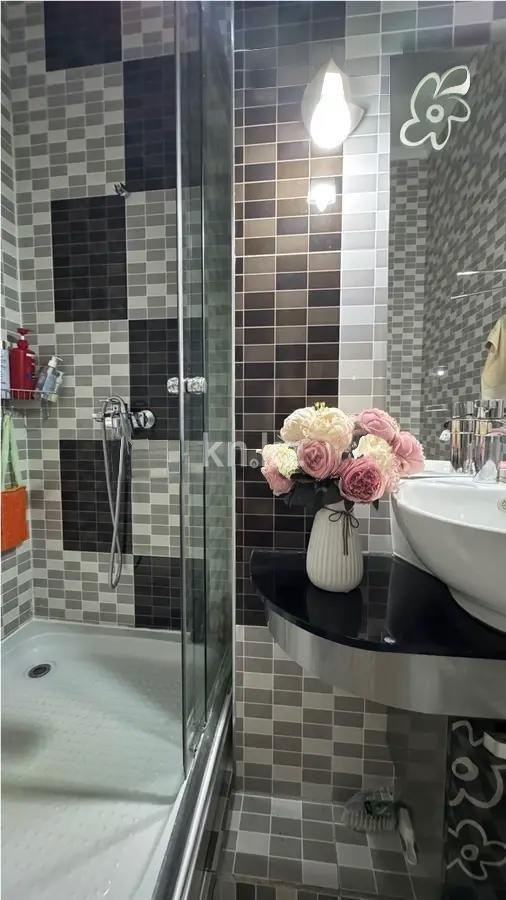 Продажа 3-комнатной квартиры, 110 м², пр. Абая, дом  150/230 в Алматы - фото 4