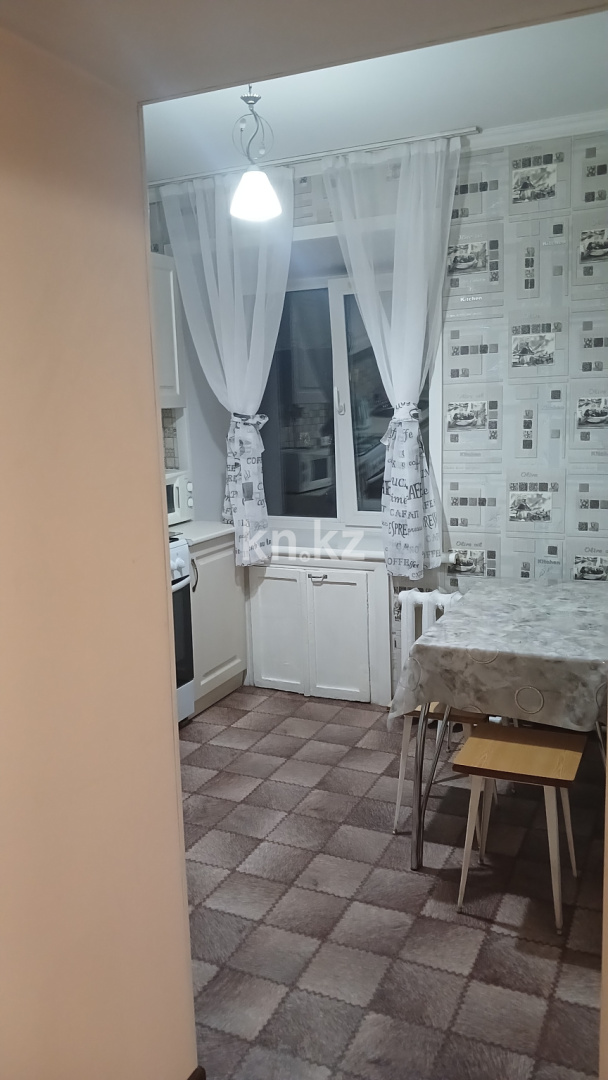 Аренда 2-комнатной квартиры, 45 м², ул. Ермекова, дом  37 в Караганде - фото 19
