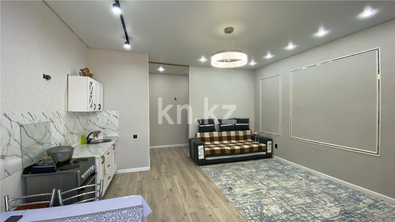 Продажа 3-комнатной квартиры, 72 м², 067 учетный квартал в Караганде - фото 2