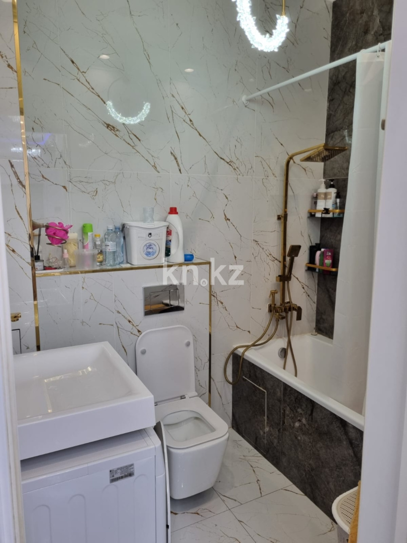 Продажа 5-комнатной квартиры, 130.5 м², ул. Керей, Жанибек хандар, дом  40 в Астане - фото 6