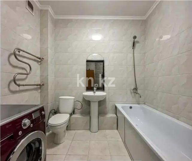 Продажа 2-комнатной квартиры, 54 м², ул. Садвакасова, дом  35 в Алматы - фото 4