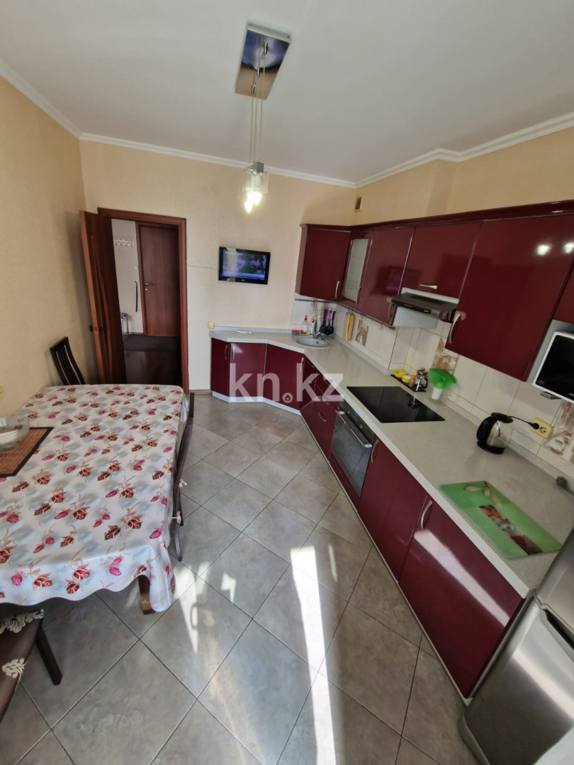 Аренда 1-комнатной квартиры посуточно, 45 м², ул. Кенесары, дом  1 - ул. Кумисбекова в Астане - фото 8