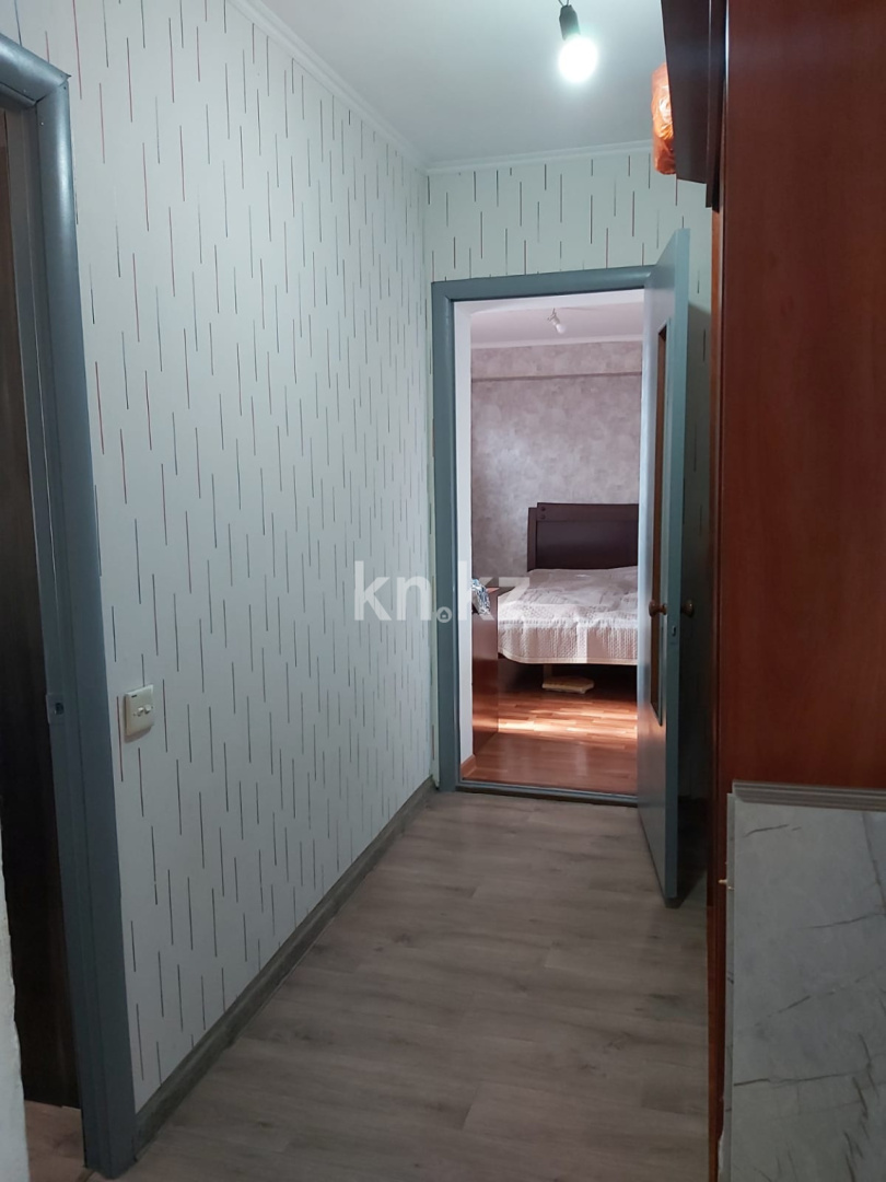 Продажа 3-комнатной квартиры, 60 м², ул. Рыскулова, дом  21 в Караганде - фото 4