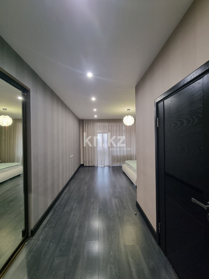Продажа 4-комнатной квартиры, 160 м², ул. Аманжолова, дом  65/4 в Караганде - фото 7