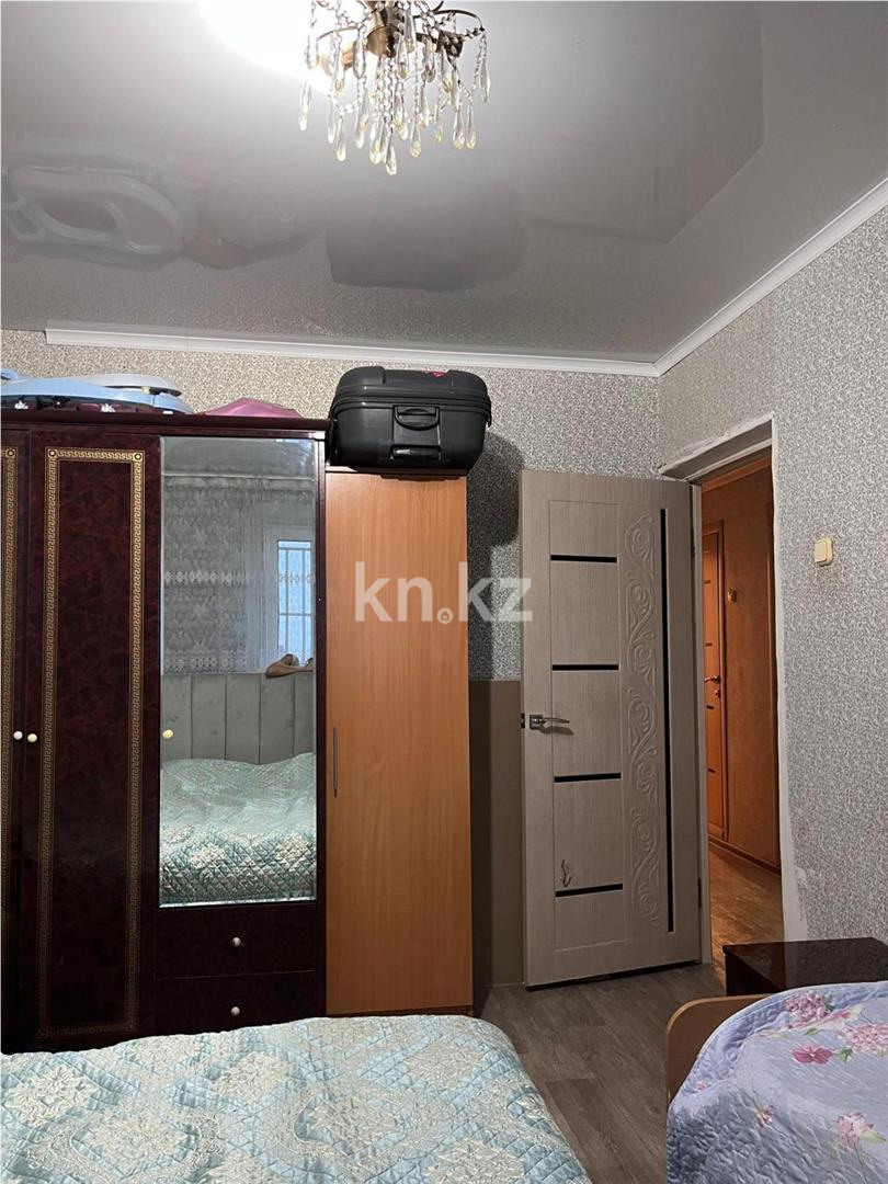 Продажа 3-комнатной квартиры, 65 м², 19-й мкр., дом  75 в Караганде - фото 5