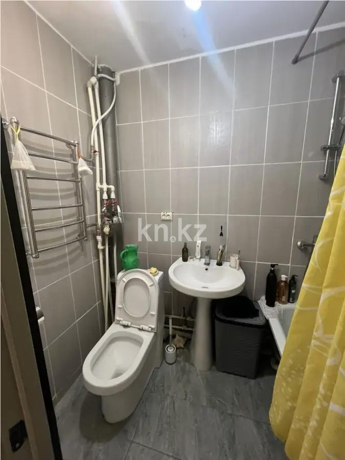 Продажа 3-комнатной квартиры, 64.5 м² в Алматы - фото 4