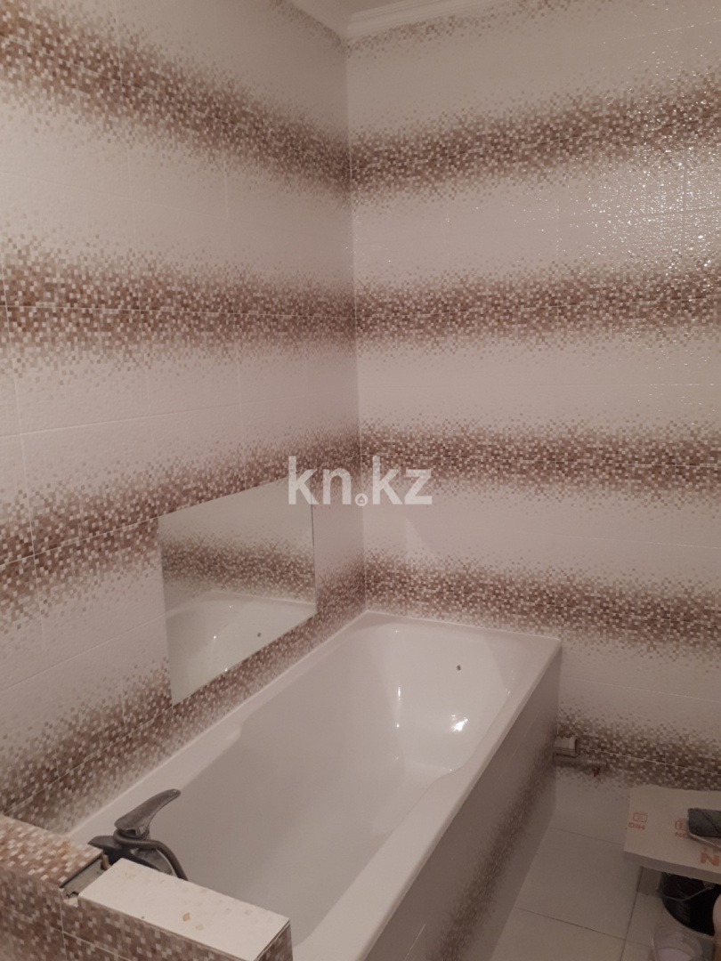 Продажа 3-комнатной квартиры, 104 м², ул. Алматы, дом  11 - ул. Туркестан в Астане - фото 2