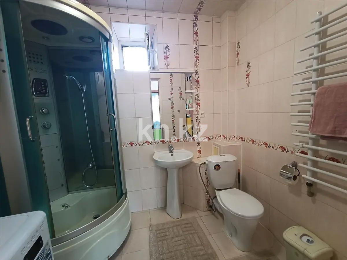 Продажа 3-комнатной квартиры, 64.5 м² в Алматы - фото 4