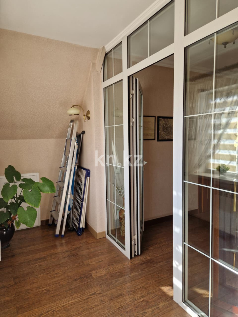 Продажа 5-комнатного дома, 140 м², ул. Кулболды в Алматы - фото 30