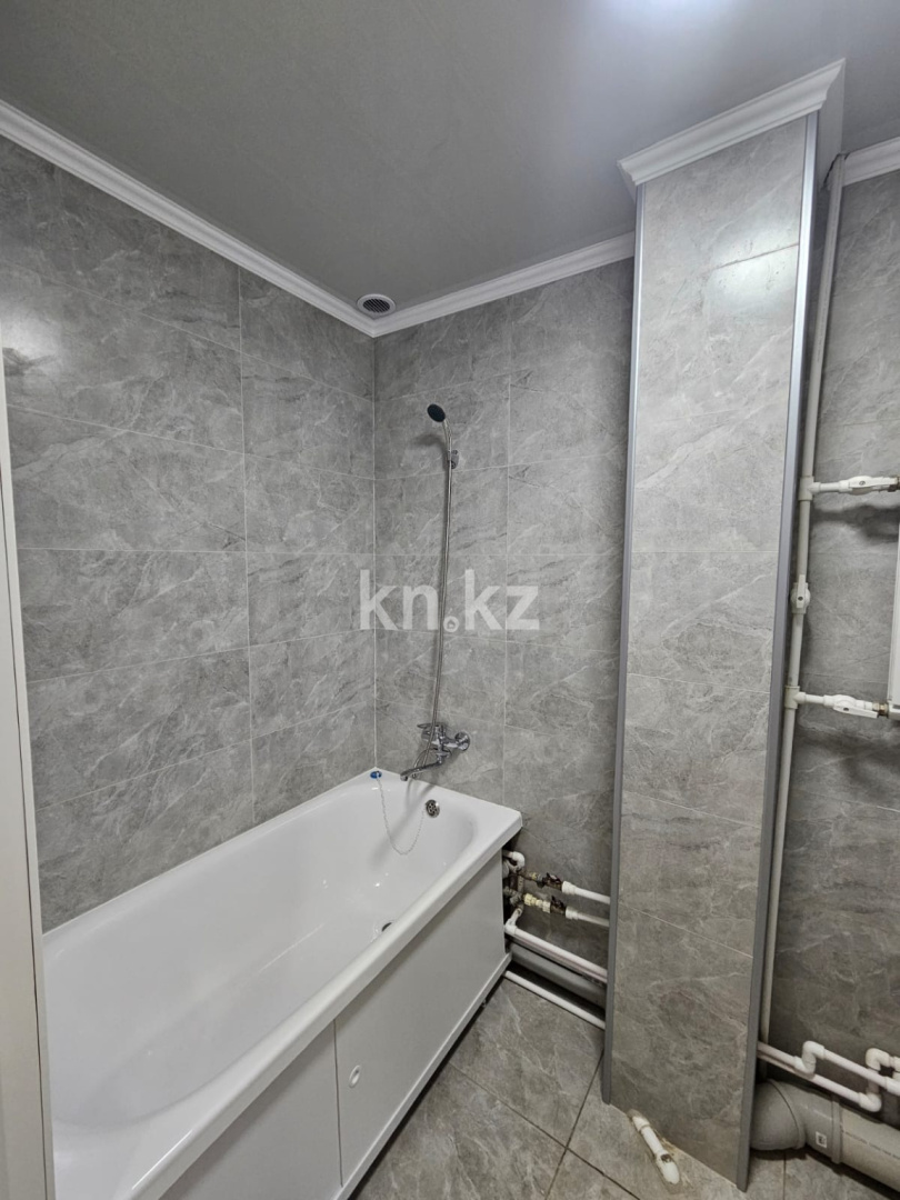 Продажа 4-комнатной квартиры, 63 м² в Караганде - фото 6