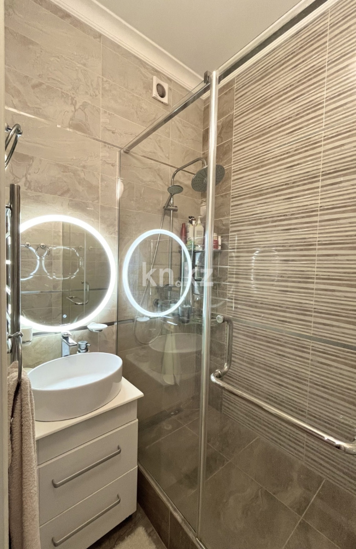 Продажа 2-комнатной квартиры, 71 м² в Алматы - фото 10