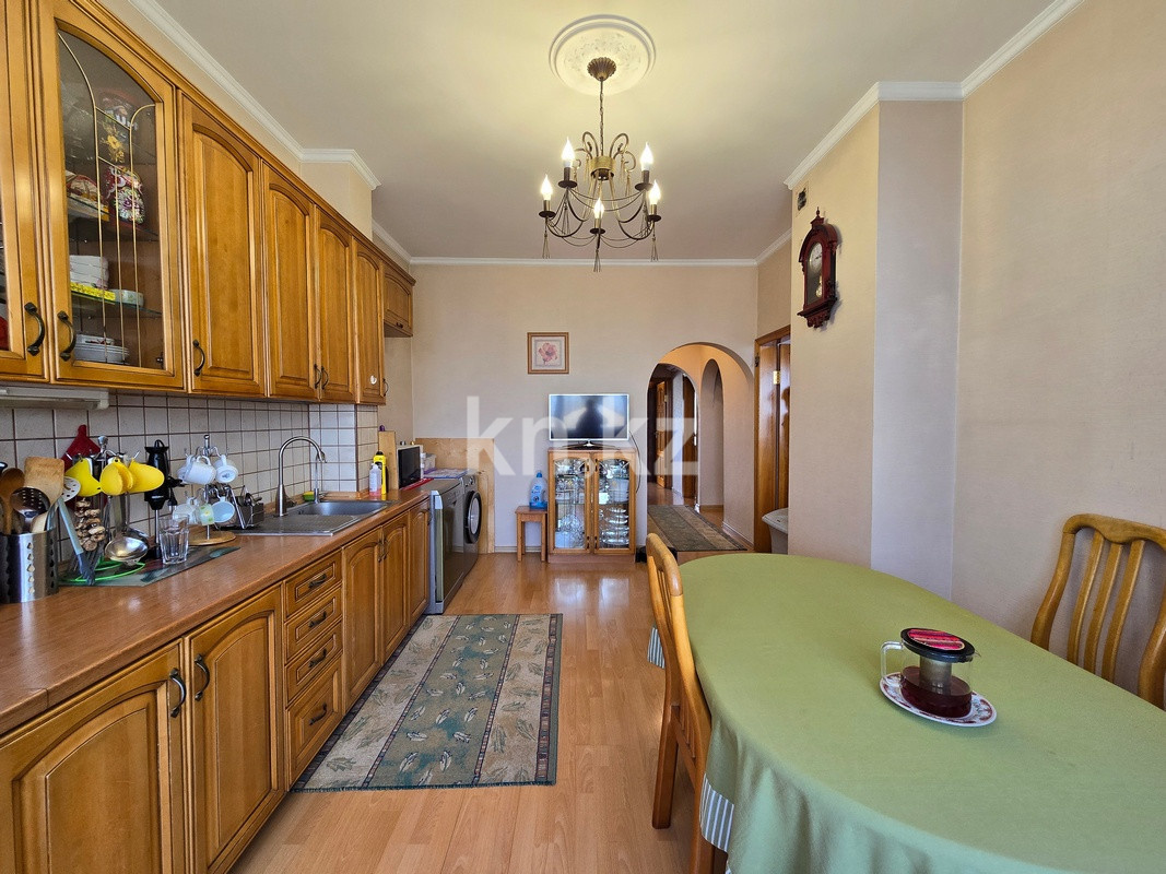 Продажа 4-комнатной квартиры, 60 м², мкр-н Орбита-2, дом  11 в Алматы - фото 4