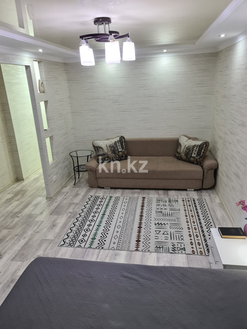 Аренда 1-комнатной квартиры посуточно, 35 м², пр. Бухар-жырау, дом  63/4 в Караганде - фото 7