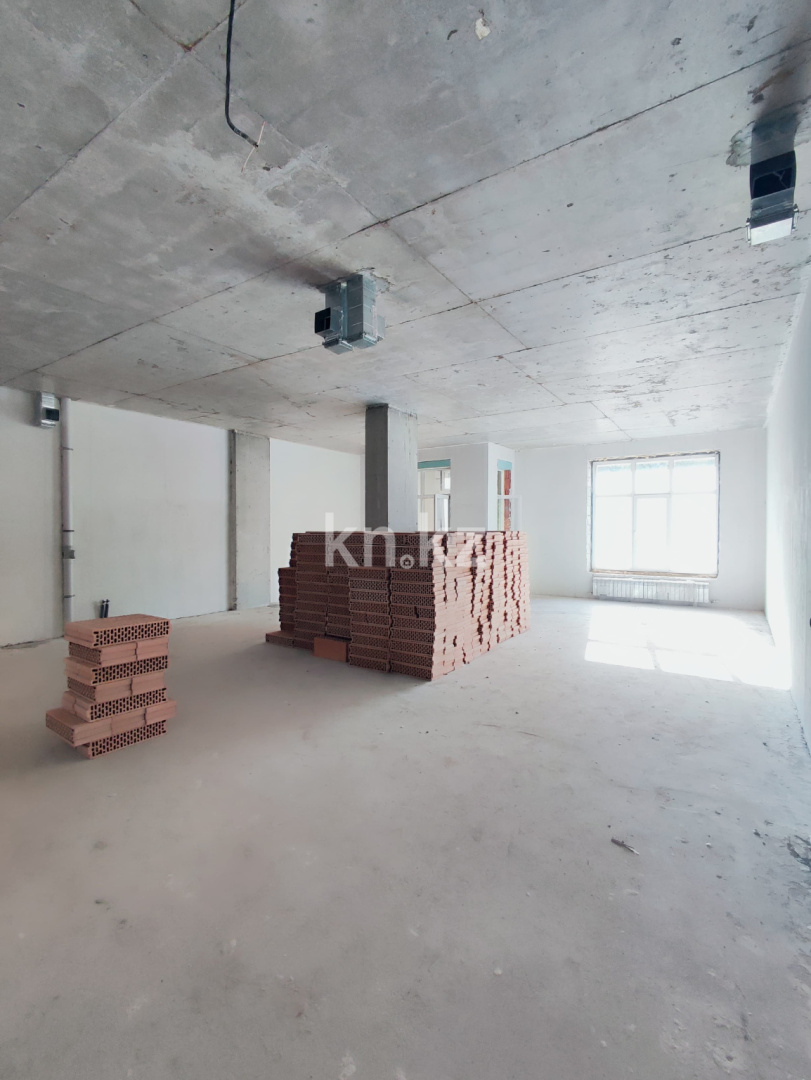 Продажа 2-комнатной квартиры, 91.5 м², ул. Аманжолова, дом  100 в Караганде - фото 6