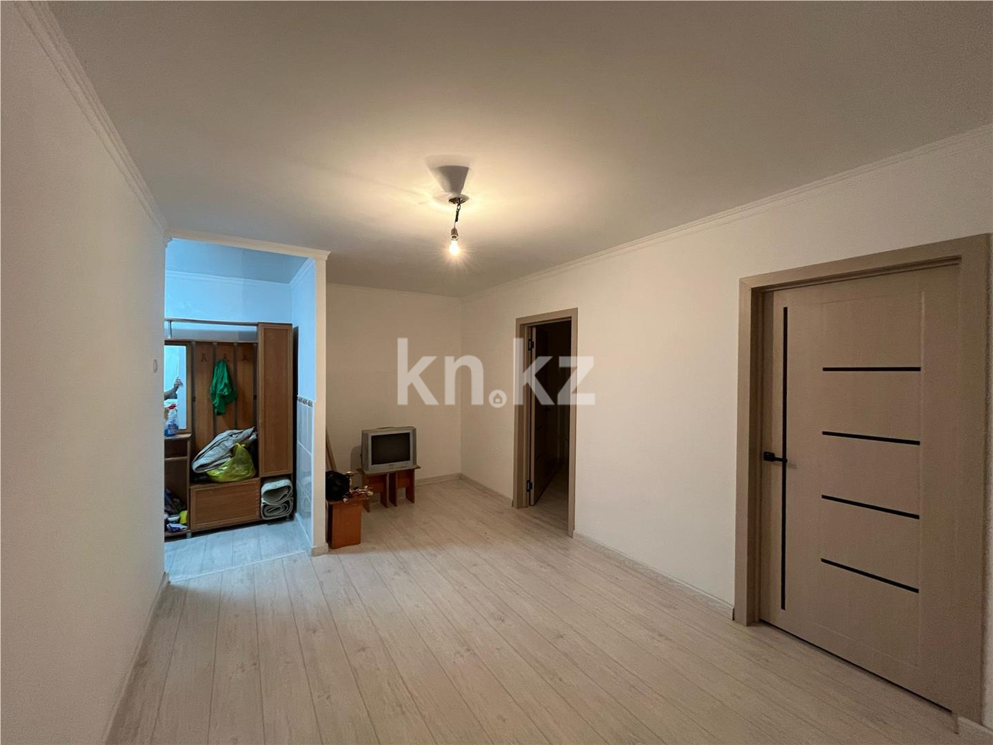 Продажа 3-комнатной квартиры, 43 м², мкр-н 15 в Караганде - фото 2