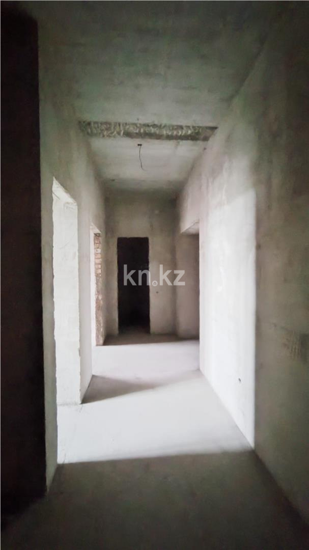 Продажа 2-комнатной квартиры, 70 м², ул. Кулкыбаева, дом  13 в Караганде - фото 12